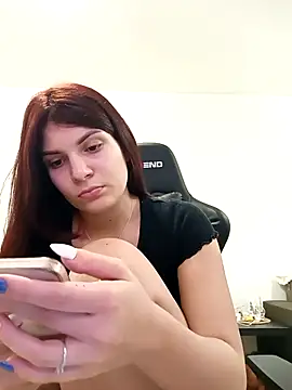 MeCherryy online show from 12.05.25