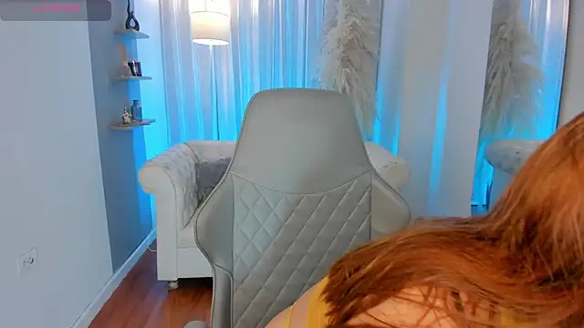 karla hill 28 online show from 09.19.25