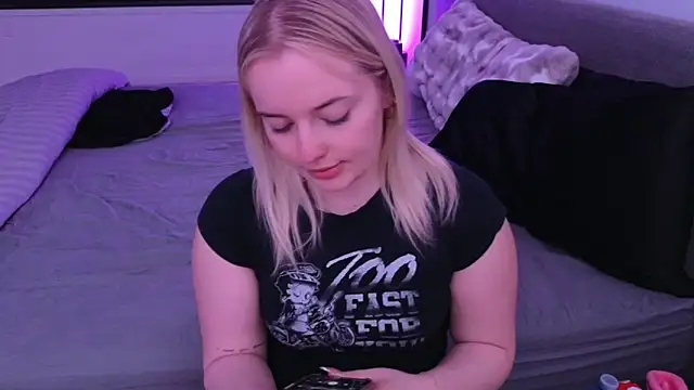 margot robbie7 online show from 05.15.26