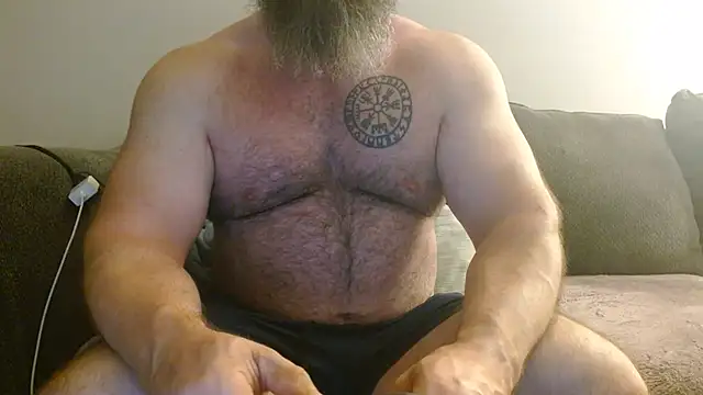 Snapshot of Golgara chatting on 07.05.26 Golgara online show from 07.05.26