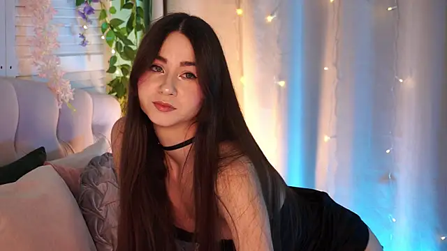 EvaMossi online show from 04.13.26