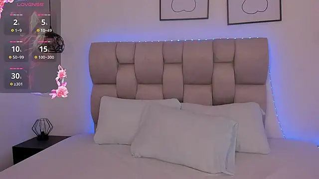 Hanna Evans   online show from 02.28.26