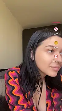 Snapshot of SelySelyna chatting on 03.19.25 SelySelyna online show from 03.19.25