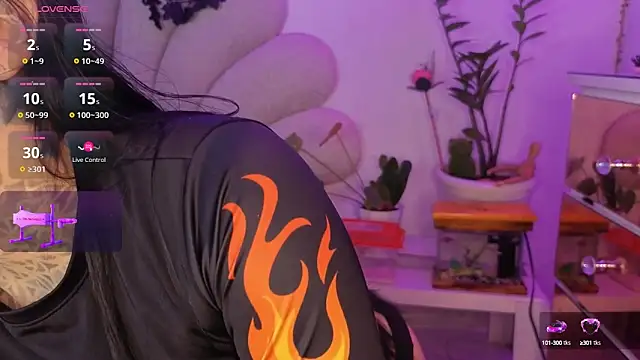 Snapshot of AnfisaLetyagho chatting on 10.09.25 AnfisaLetyagho online show from 10.09.25