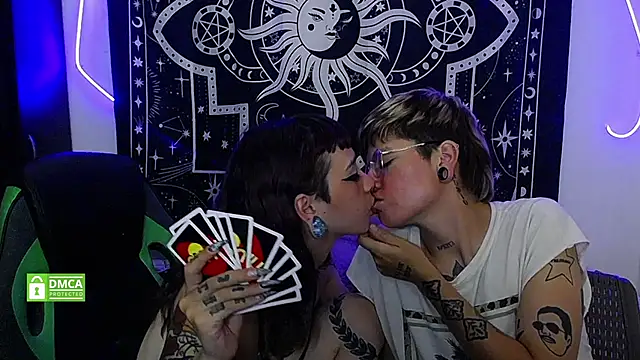 lovelockedlips online show from 03.19.25