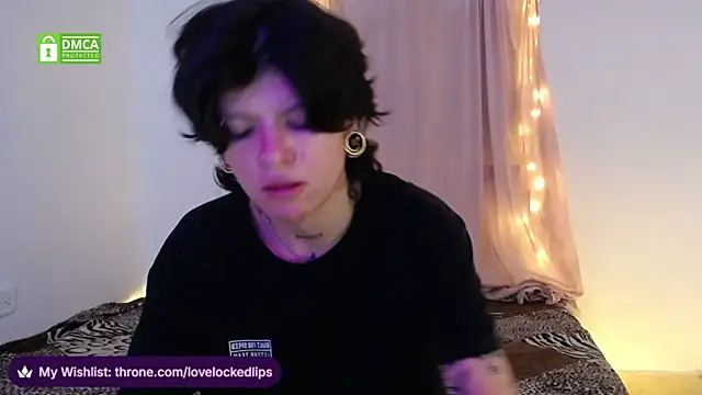 Snapshot of lovelockedlips chatting on 03.01.26 lovelockedlips online show from 03.01.26