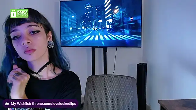 Snapshot of lovelockedlips chatting on 03.08.26 lovelockedlips online show from 03.08.26