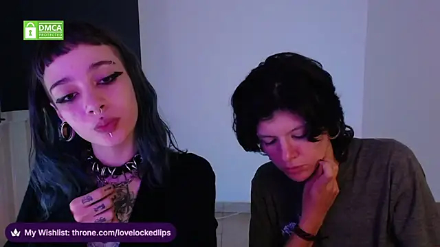 Snapshot of lovelockedlips chatting on 03.17.26 lovelockedlips online show from 03.17.26