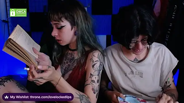 Snapshot of lovelockedlips chatting on 05.10.26 lovelockedlips online show from 05.10.26