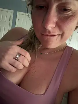 LittleMsMILF online show from 03.15.26