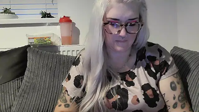 Sizzling Indie36 online show from 09.16.25