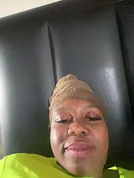 Snapshot of Lahtinah24 chatting on 03.19.25 Lahtinah24 online show from 03.19.25