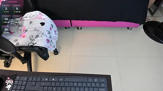 Layla arabelle online show from 06.07.26