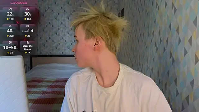 Snapshot of Tara_Lawson chatting on 02.15.26 Tara Lawson online show from 02.15.26