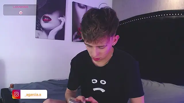 LiamWildx20 online show from 04.11.26