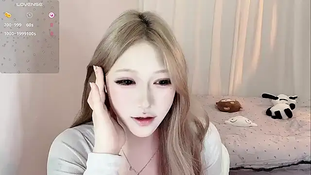 Snapshot of -monica-tina- chatting on 09.15.25 -monica-tina- online show from 09.15.25