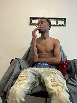 Snapshot of 9blk chatting on 03.28.26 9blk online show from 03.28.26