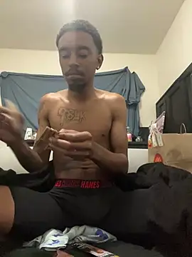 Snapshot of 9blk chatting on 04.08.26 9blk online show from 04.08.26