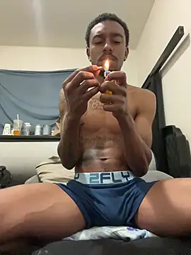 Snapshot of 9blk chatting on 04.10.26 9blk online show from 04.10.26