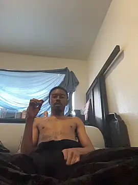 Snapshot of 9blk chatting on 04.11.26 9blk online show from 04.11.26