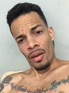 Snapshot of HenriquePhn chatting on 03.10.26 HenriquePhn online show from 03.10.26