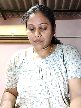 JENNIFERtamil online show from 05.15.26