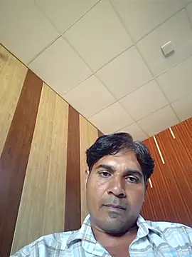 Snapshot of johnny8731 chatting on 09.20.25 johnny8731 online show from 09.20.25