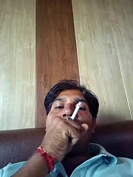 Snapshot of johnny8731 chatting on 10.05.25 johnny8731 online show from 10.05.25