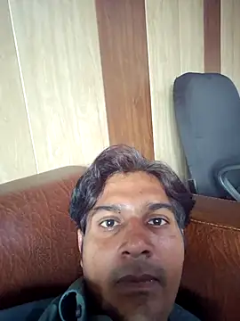 Snapshot of johnny8731 chatting on 10.20.25 johnny8731 online show from 10.20.25