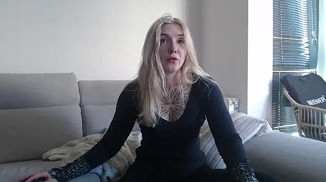 tattoobbgirl online show from 10.07.25