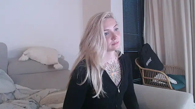 tattoobbgirl online show from 10.25.25