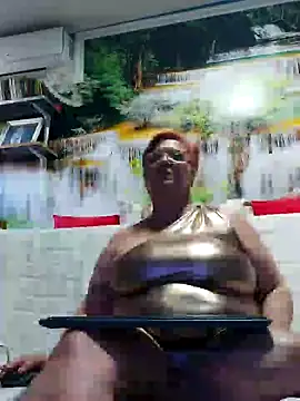 Snapshot of QueenPammy1 chatting on 02.09.25 QueenPammy1 online show from 02.09.25