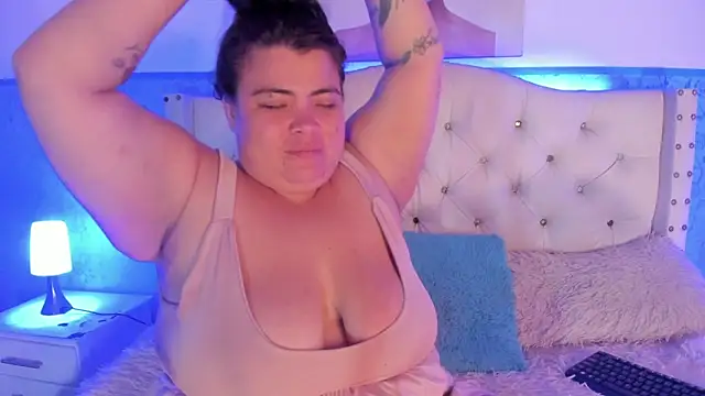 Snapshot of dirtyBBWplay chatting on 09.25.25 dirtyBBWplay online show from 09.25.25