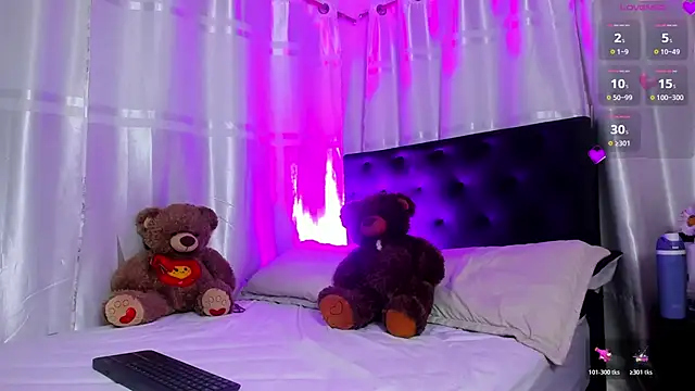 Snapshot of Riley_Black chatting on 03.06.26 Riley Black online show from 03.06.26