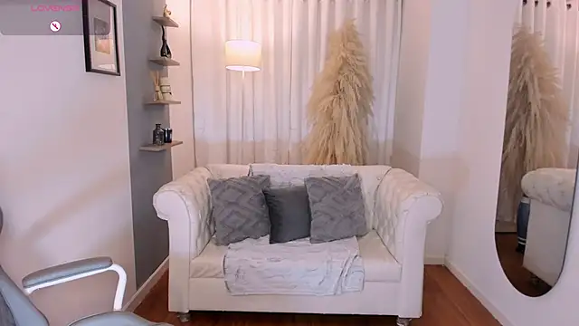 hanna mils online show from 02.20.26