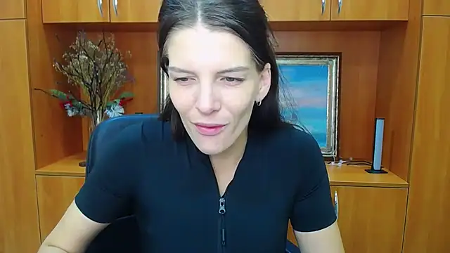 Snapshot of VanessaRey_ chatting on 09.29.25 VanessaRey  online show from 09.29.25