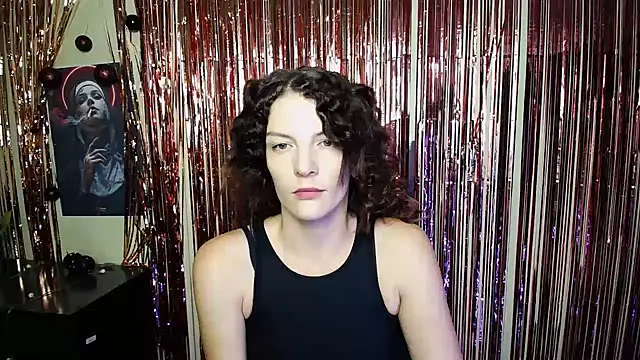 Snapshot of VanessaRey_ chatting on 10.06.25 VanessaRey  online show from 10.06.25