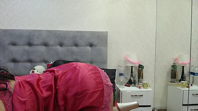 ScarlettGreen  online show from 02.10.26