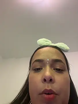 Deepika padukoneNisha online show from 10.24.25