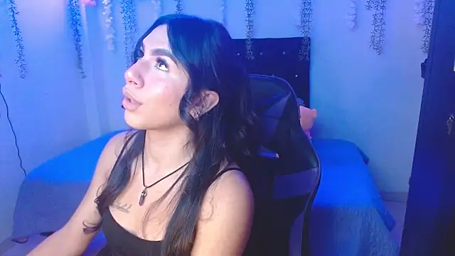 Snapshot of Lyaa_Cute chatting on 02.10.26 Lyaa Cute online show from 02.10.26