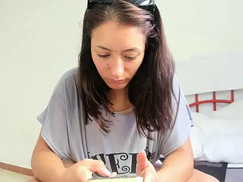 DulceXmile online show from 11.14.25