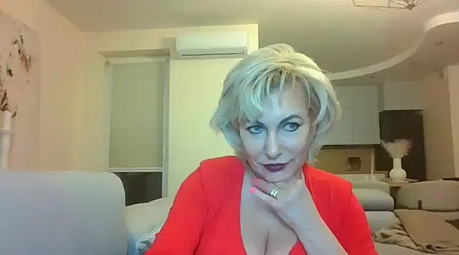 Snapshot of GabrielleTrue chatting on 03.22.25 GabrielleTrue online show from 03.22.25