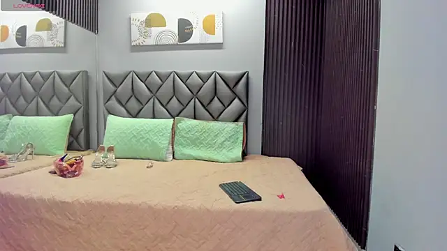 Andrew Taylor09 online show from 02.25.26