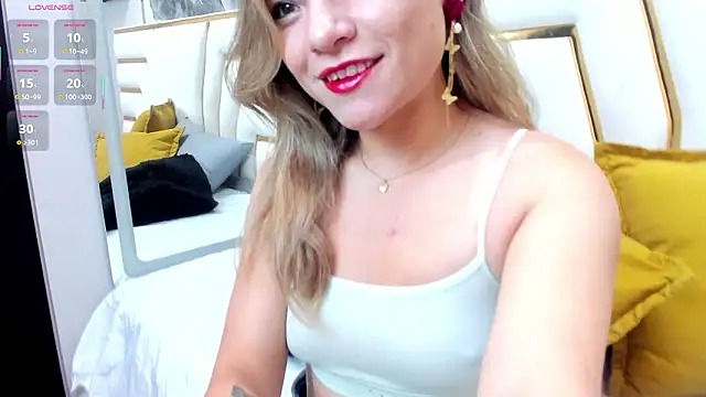 Snapshot of NalaRosse chatting on 02.27.26 NalaRosse online show from 02.27.26