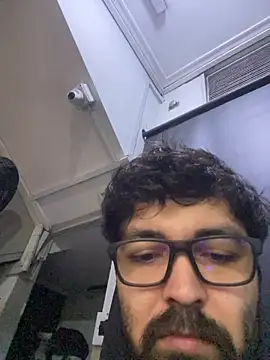 Snapshot of Freakydrag chatting on 11.16.25 Freakydrag online show from 11.16.25