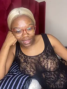 YummyMelanin117 online show from 02.18.26