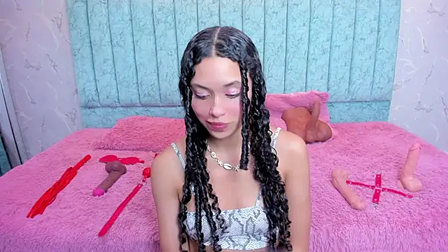 danix coruscans online show from 02.18.26