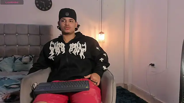 samxx muscle online show from 11.28.25