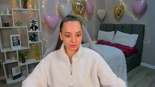 MelanieAlves online show from 02.15.26