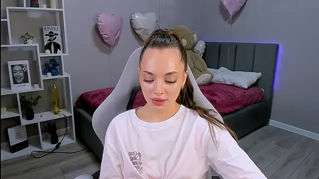 MelanieAlves online show from 03.27.26